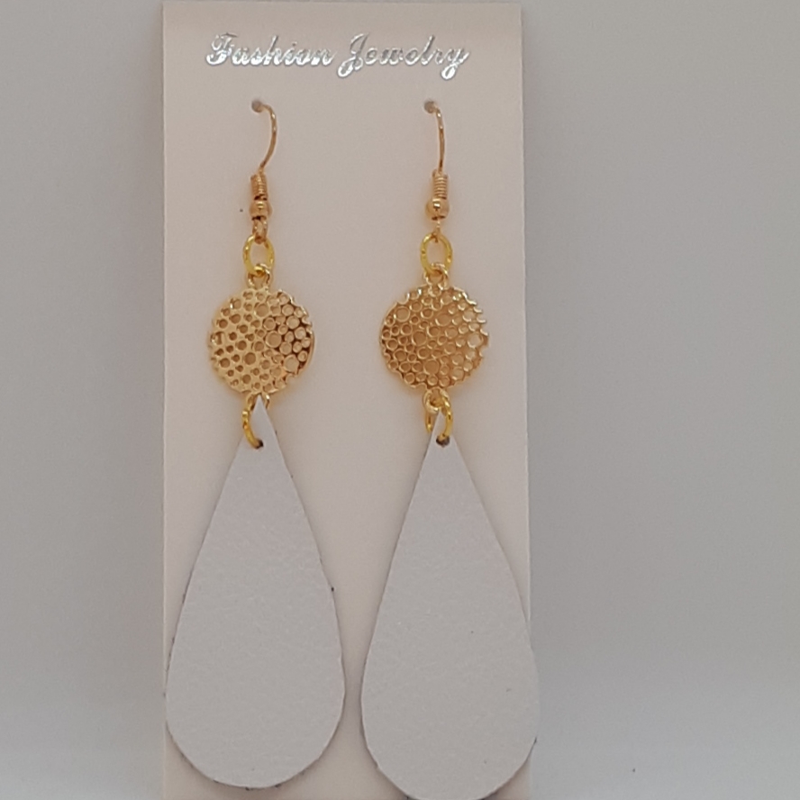 Earring-Leather-White-R40