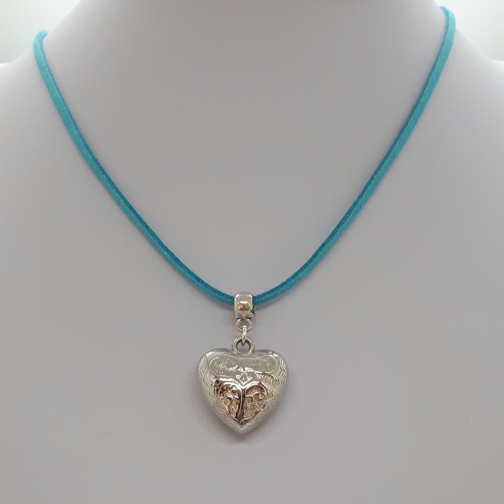 Pendant-Suade-Cord-Heart-(4)-(A)-R40