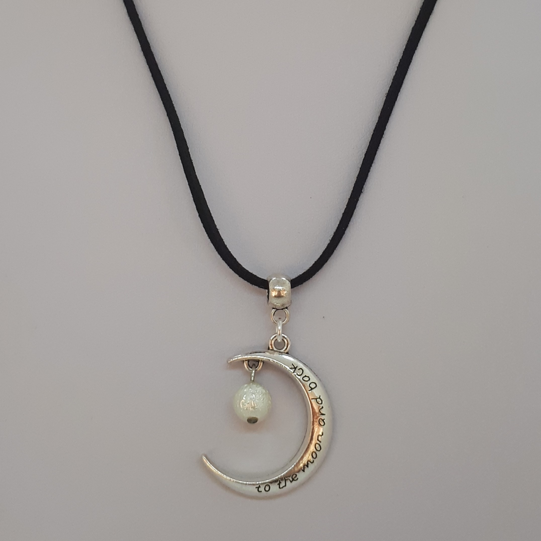 Pendant-Suede-Cord-Moon-(1)-(B)-R40